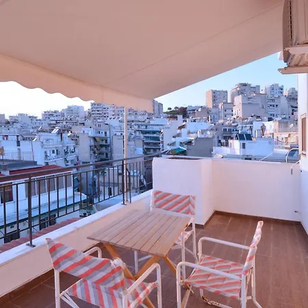Апартаменты A Minimal Retire At Kypseli With An Amazing View Афины Экстерьер фото