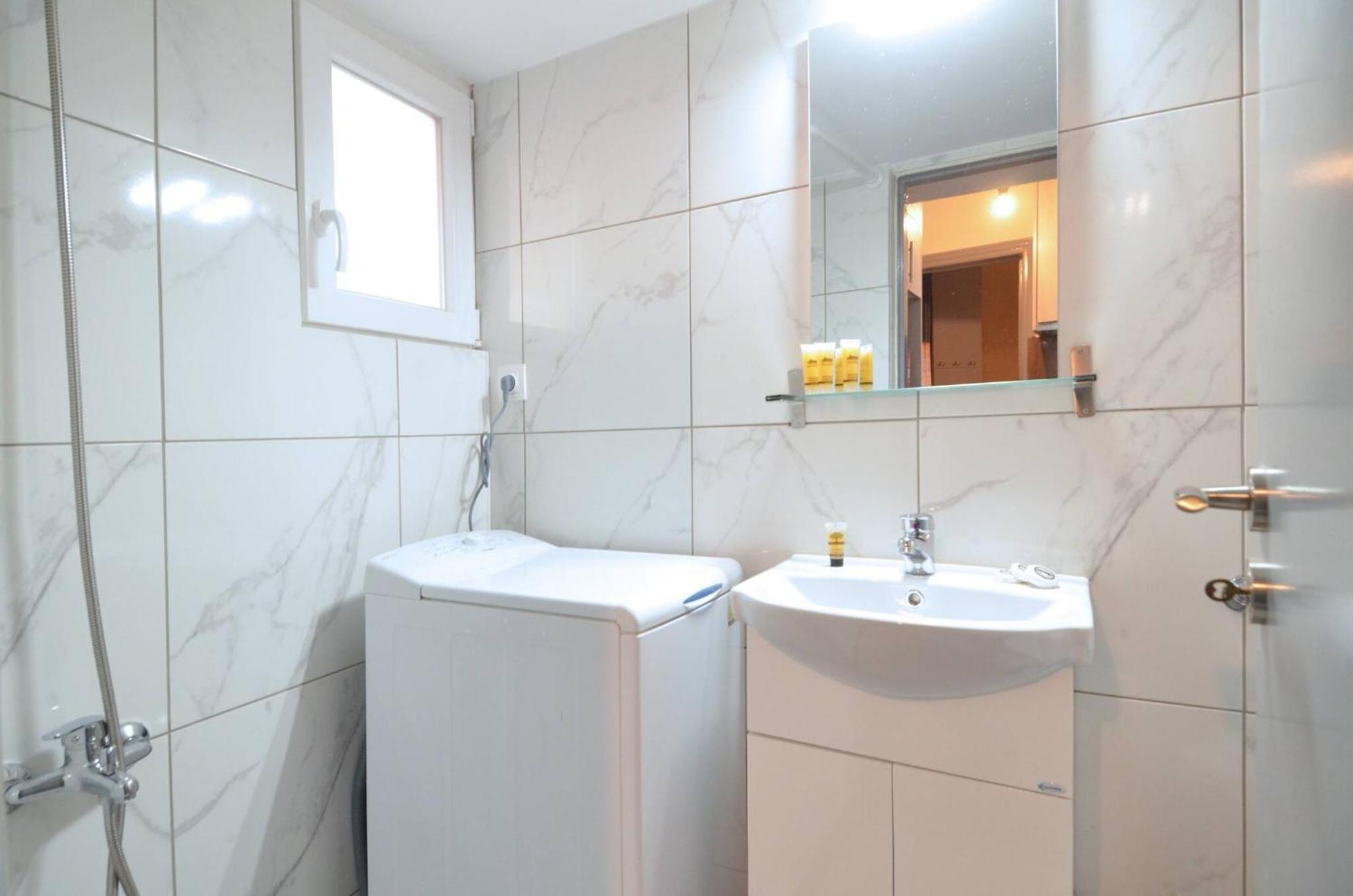 A Minimal Retire At Kypseli With An Amazing View Apartment Athens