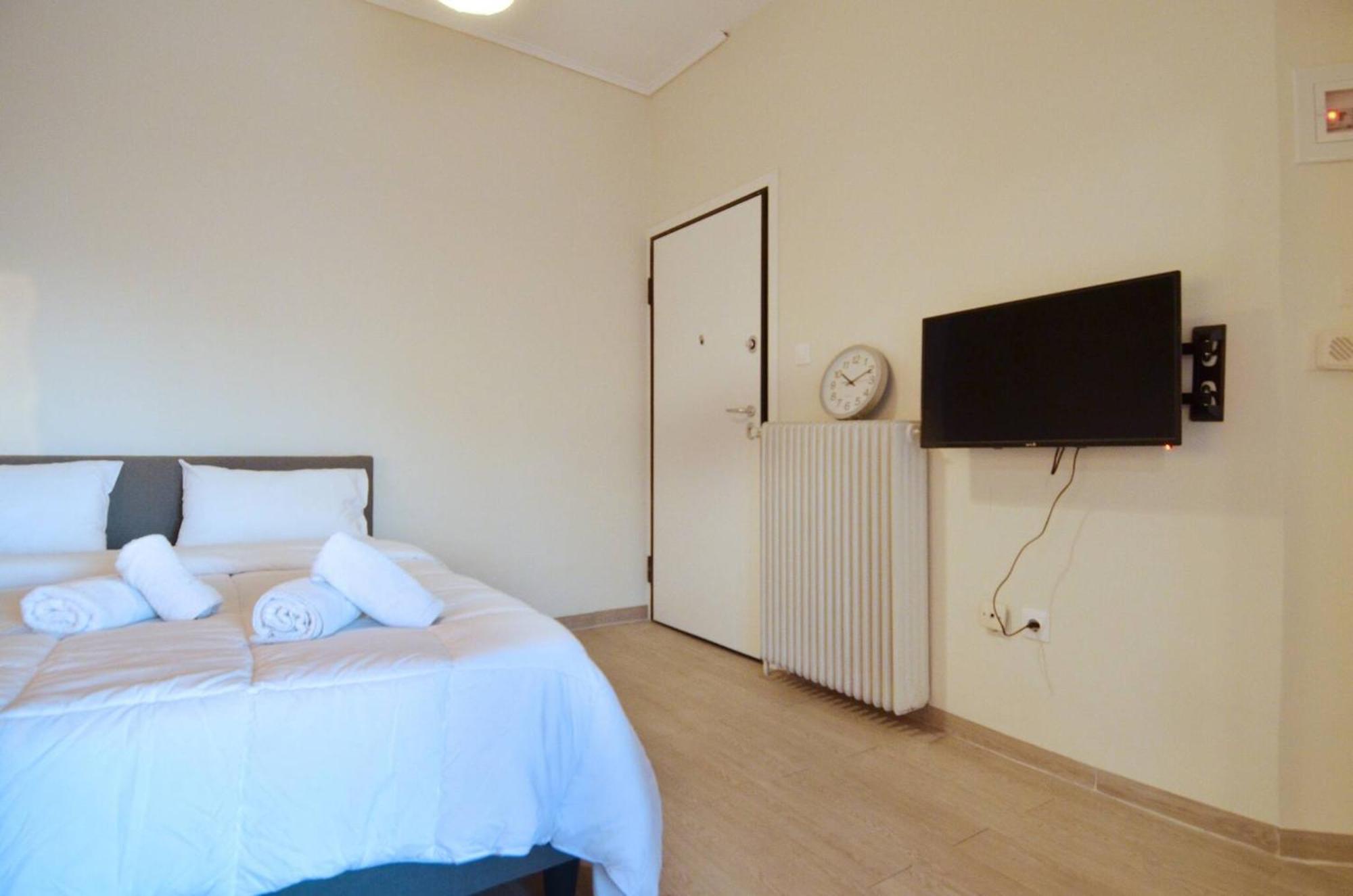 A Minimal Retire At Kypseli With An Amazing View * Athens