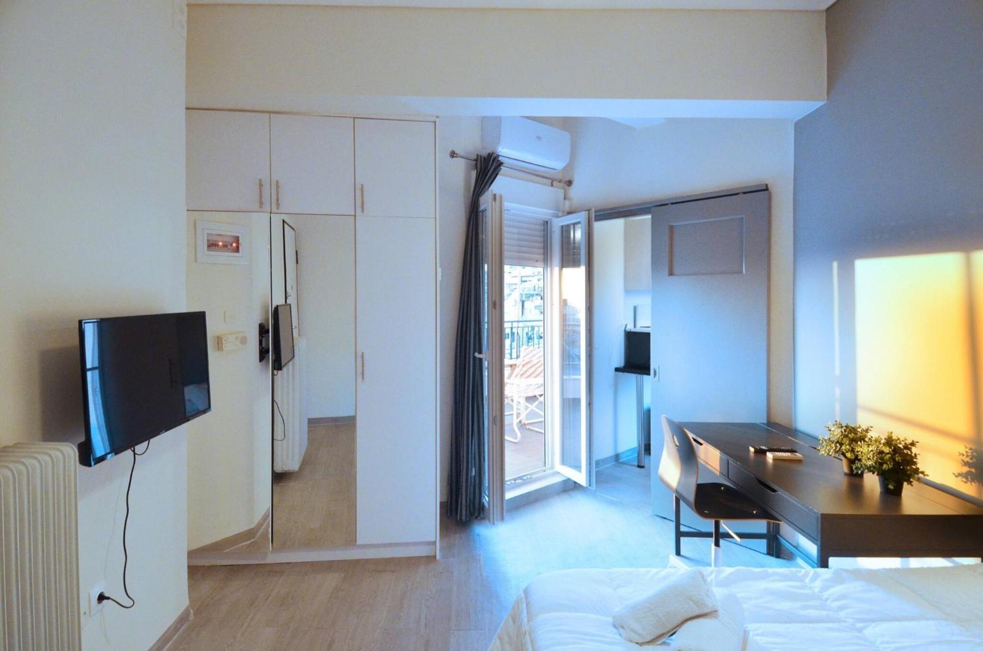 A Minimal Retire At Kypseli With An Amazing View Apartment *