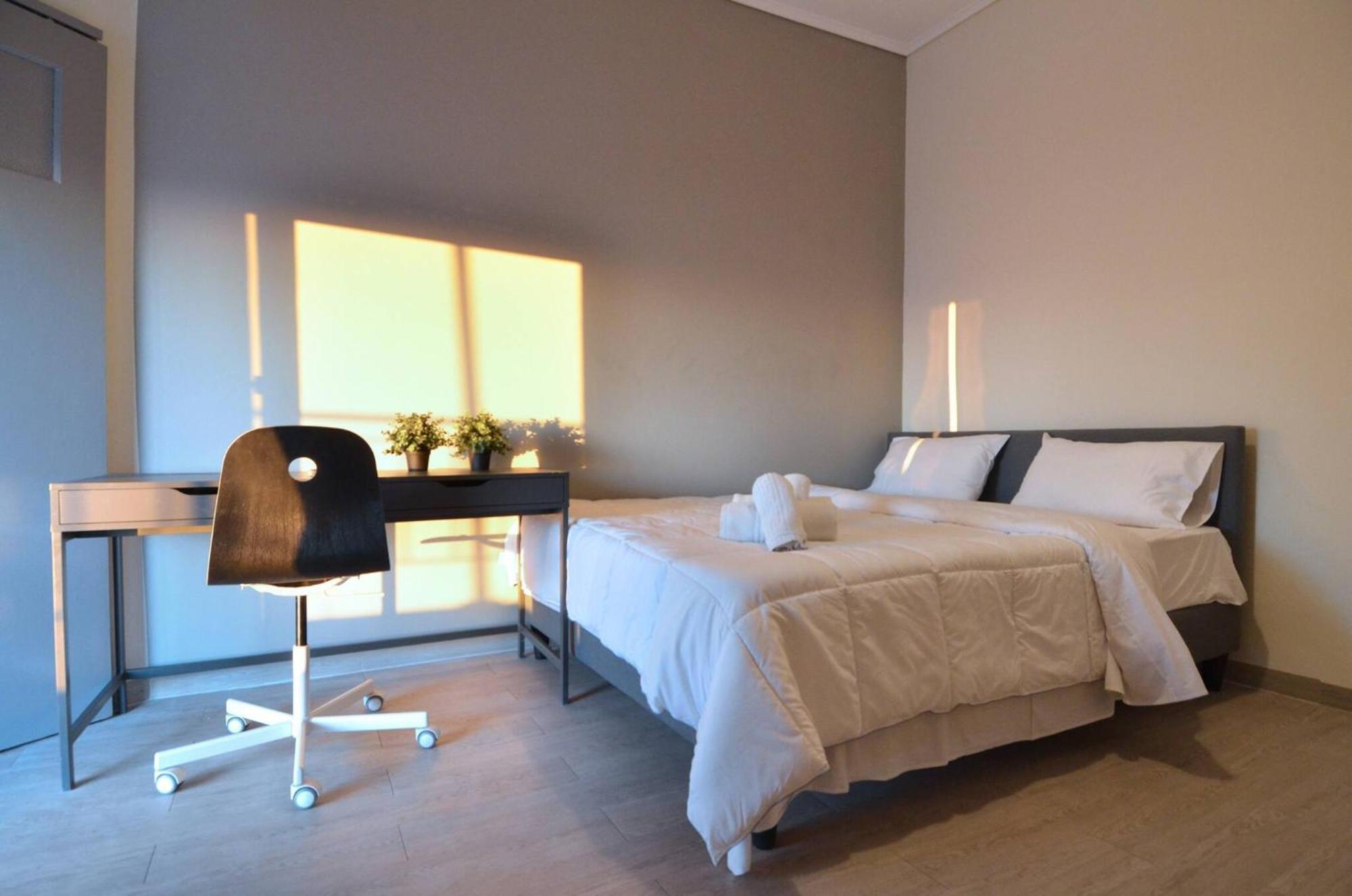 A Minimal Retire At Kypseli With An Amazing View *